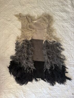 Freeway Shag Knit Vest in Cream & Taupe